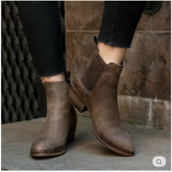 *Like-New* Thursday Tobacco Dreamer Booties - Picture 1 of 11